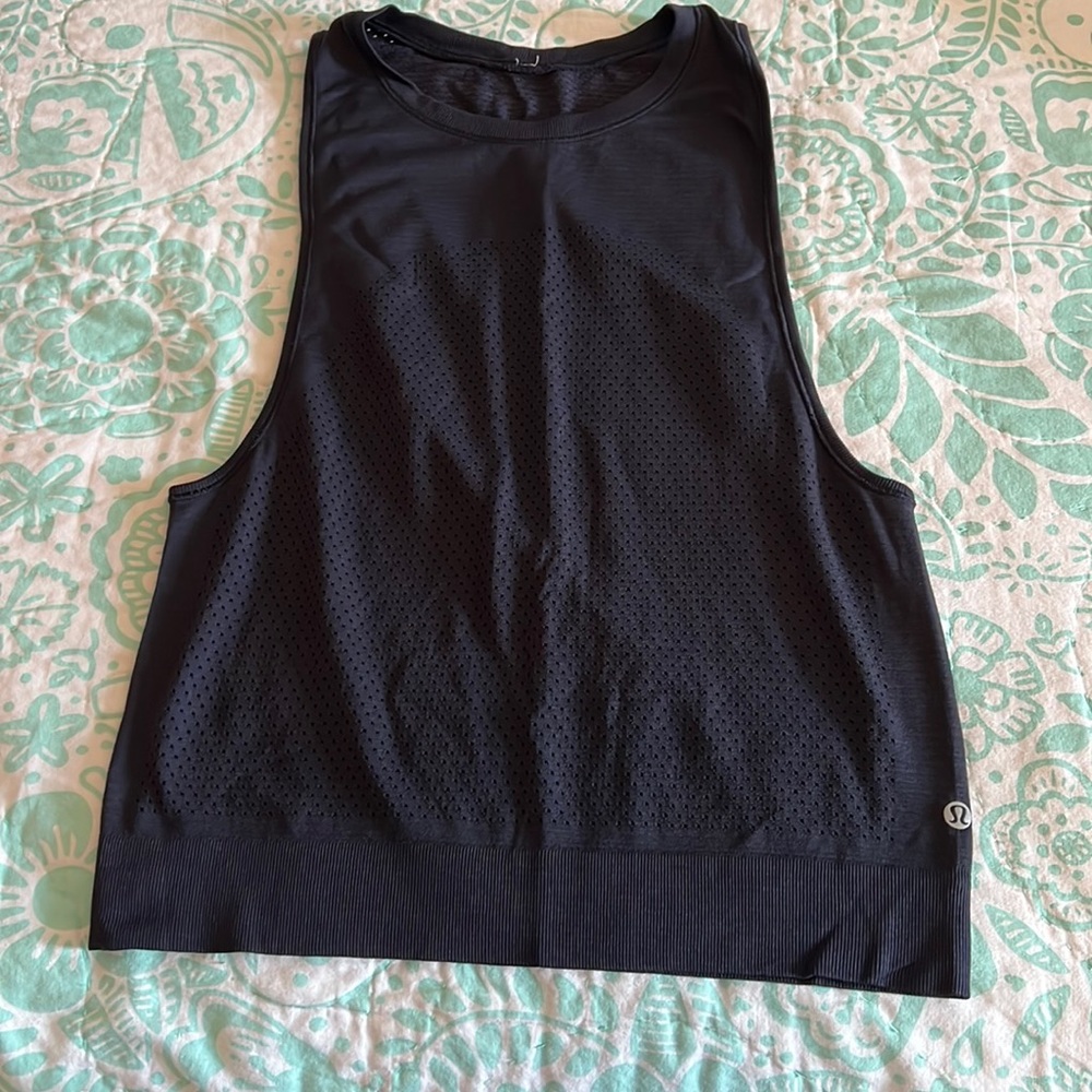 Lululemon tank top
